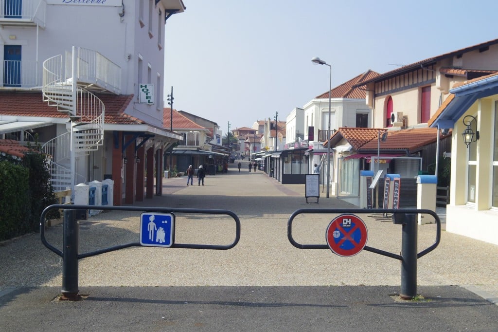 fermeture-de-la-rue-pi-tonne-de-la-plage-mimizan-avenir